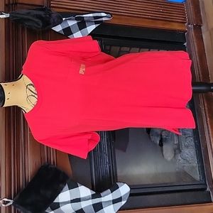 Nwt Red med pink tee shirt w front pocket medium